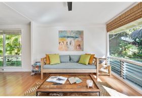 Jung-People-120x100sofa.jpg